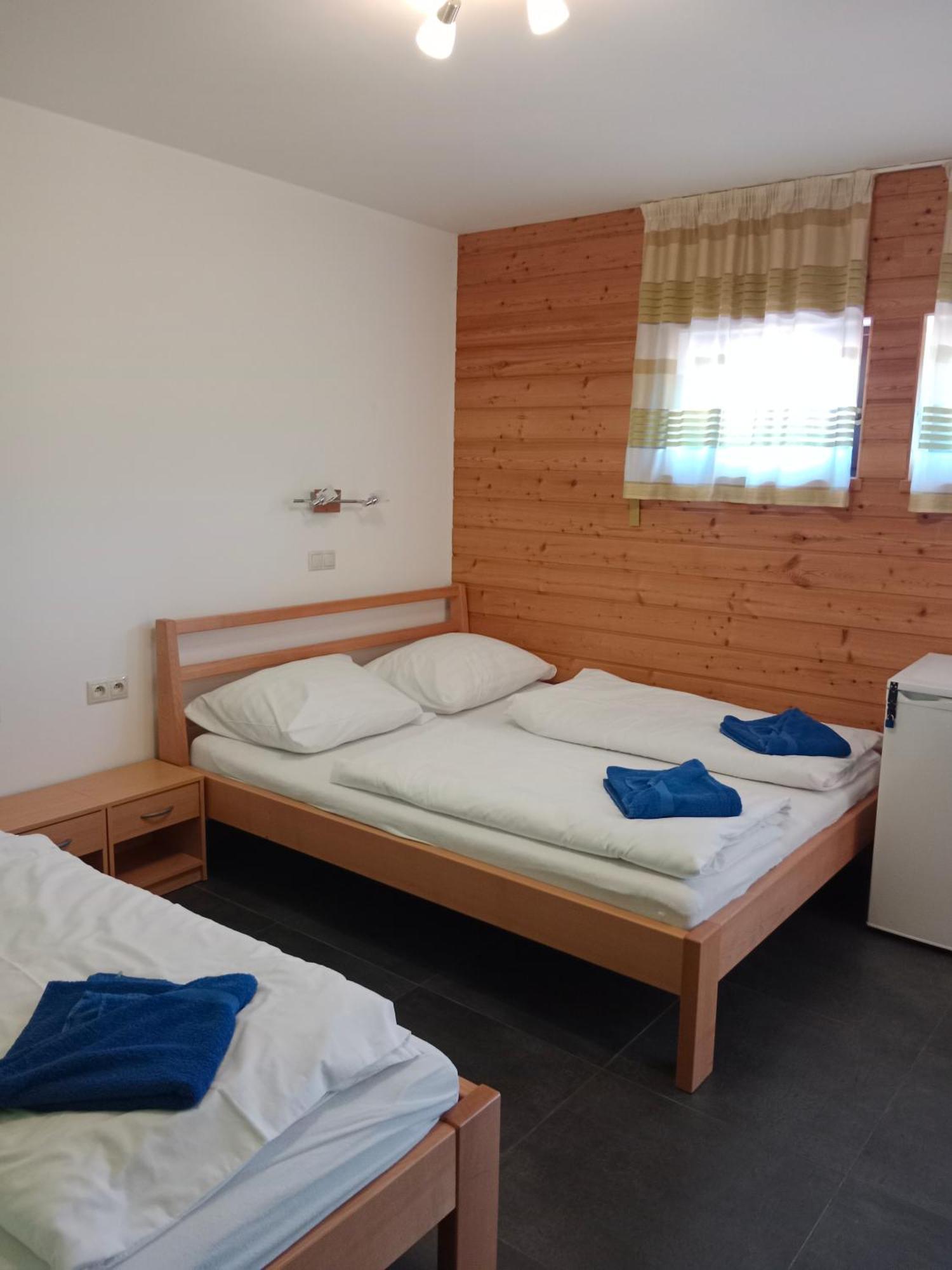 Penzion Topas Pec pod Sněžkou Extérieur photo